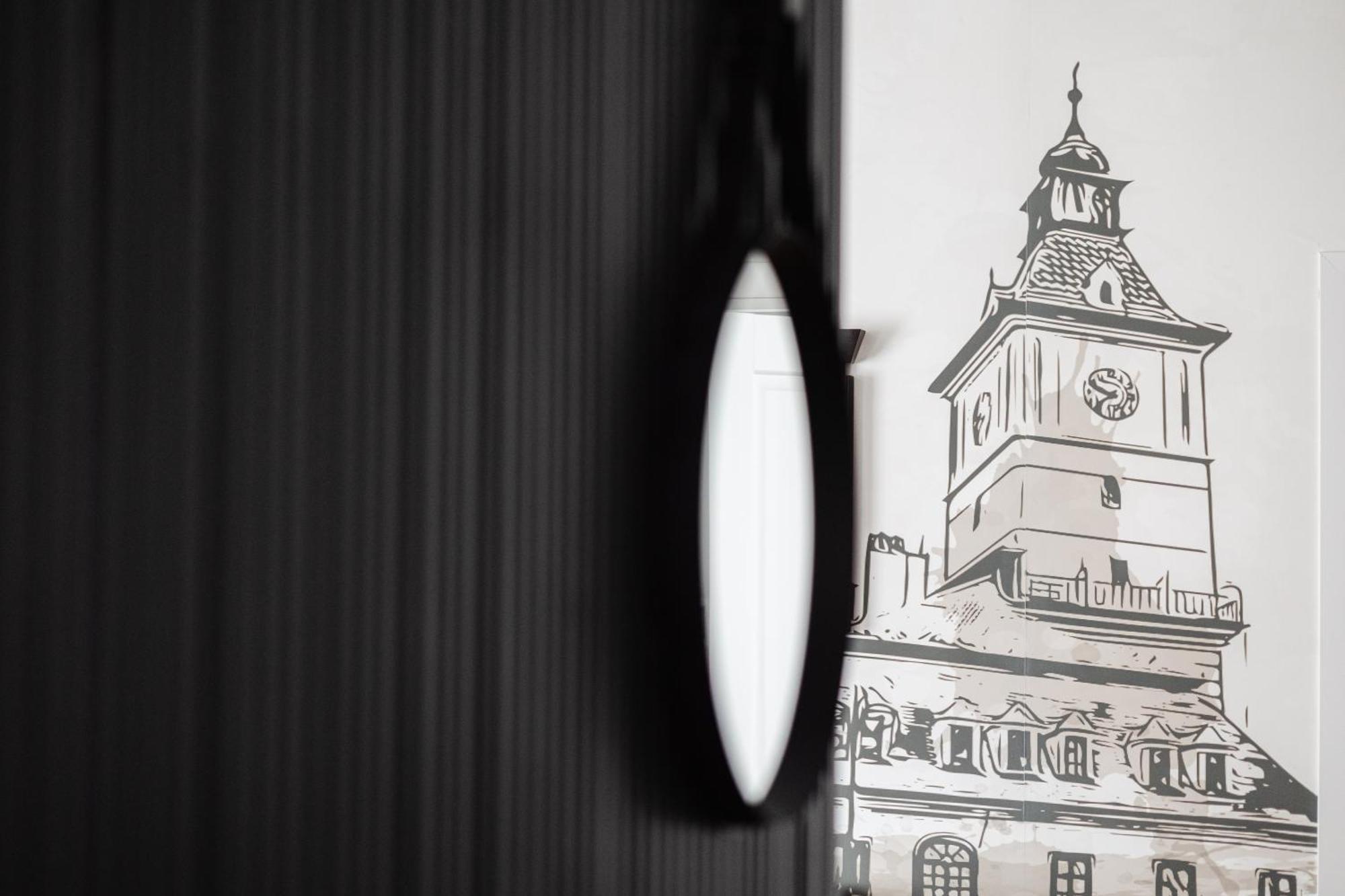 Peak Aparthotel - Old Town - By Cityhost Braşov Buitenkant foto
