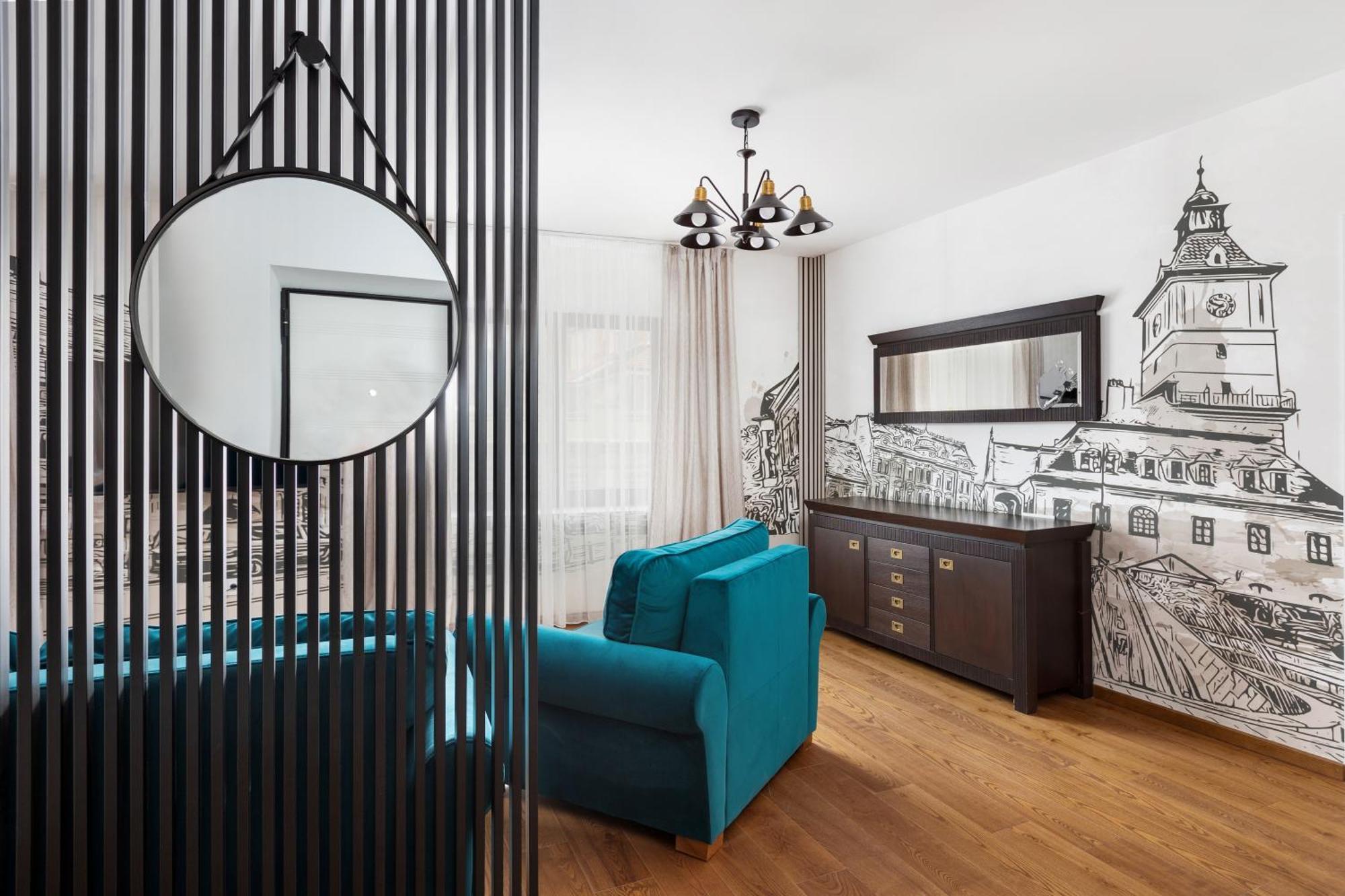 Peak Aparthotel - Old Town - By Cityhost Braşov Buitenkant foto